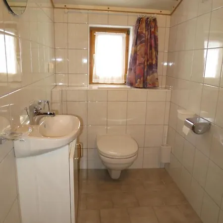 Liftblick By Interhome Appartamento Neukirchen am Großvenediger